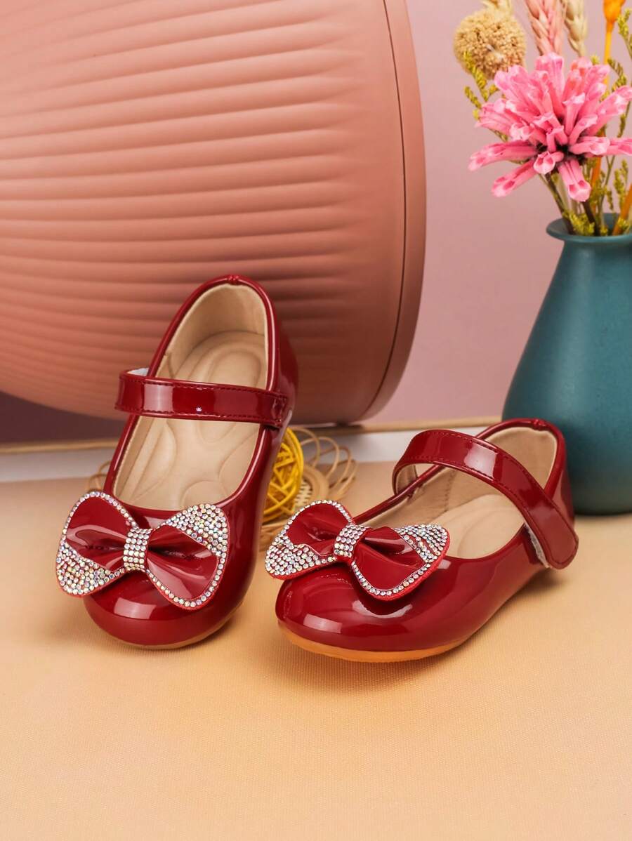 1 đôi Đáng yêu Kim cương Thiết kế nơ Màu thuần Da bằng sáng chế Chống trượt Bằng phẳng Ngoài trời Em bé Giày đi bộ Thích hợp Cho mùa xuân Và Mùa thu - Màu Đỏ Sâu - Xem 1