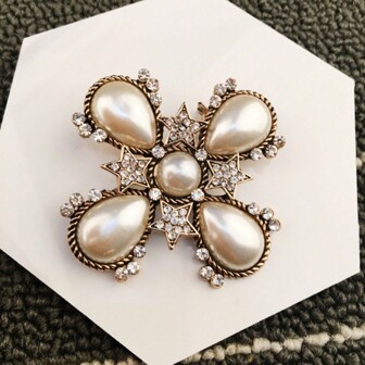 巴洛克复古奶油色仿珍珠和水钻水晶胸针舞会别针珠宝服装配饰包包饰品办公室配饰圣诞礼物