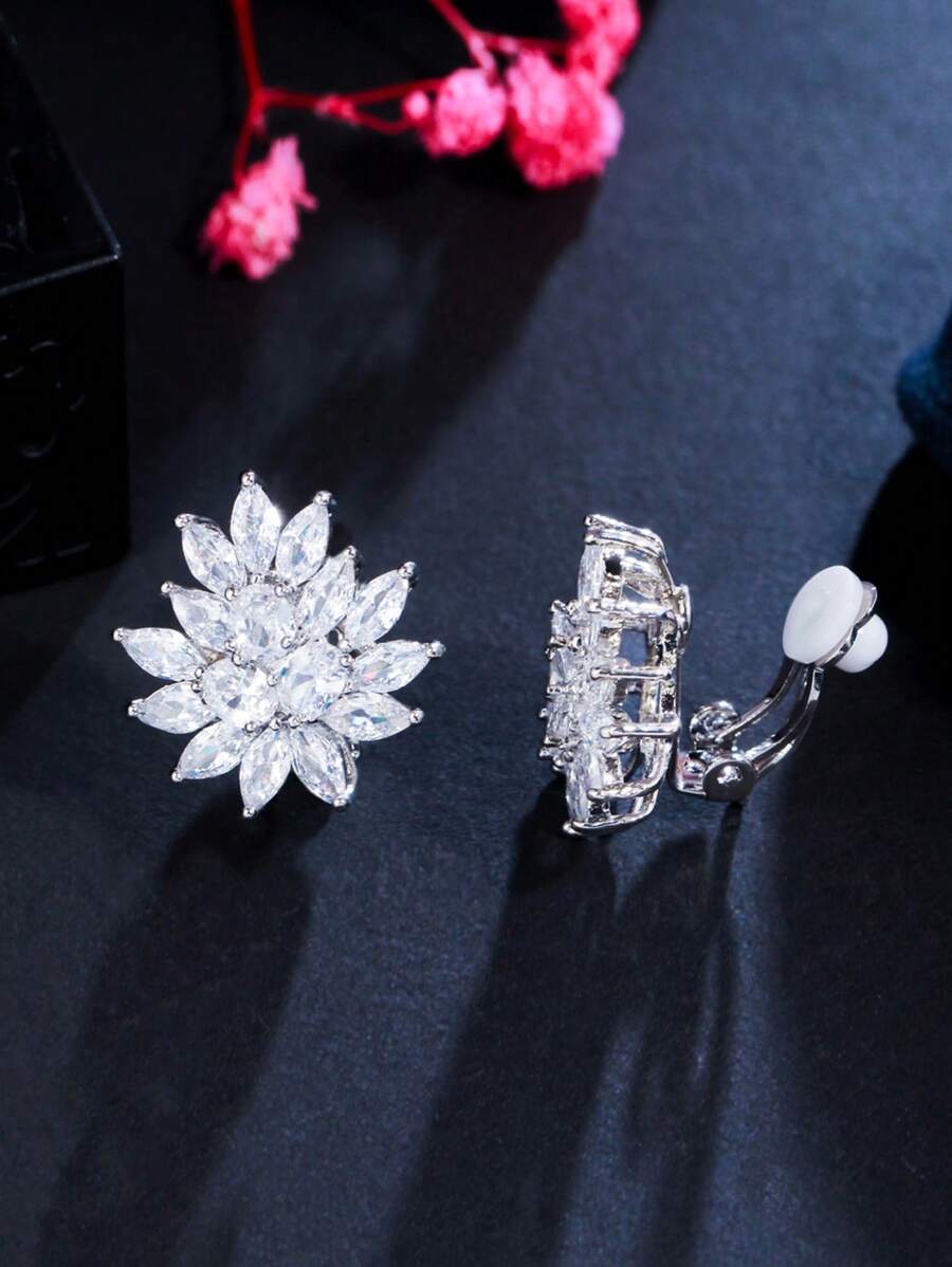 1 Paar blumenförmige Ohrklemmen mit kubischen Zirkonias ohne Piercing für Hochzeitsfeiern und Bräute, Valentinstag für Frauen