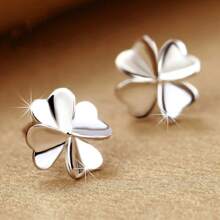 一对四叶草心形仿珍珠耳环，简约优雅，小巧精致，适合女性和女孩日常佩戴，也是一份很棒的珠宝礼物。 - 銀色 - 查看 1