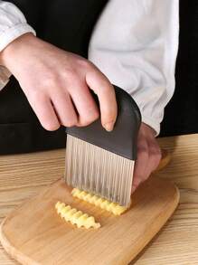 1pc Wavy French Fry Salad Carrot Onion Potato Cutter Slicer, Multi-Purpose Kitchen Tool - Black - View 3