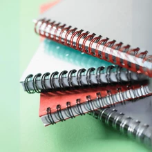 HOT SALE Mystery Box De Cuadernos y Libretas Para Escuela Primaria Secundaria Universidad Cuadradas o Rayas Al Azar - Multicolor - Ver 2