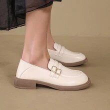 女士两用带扣乐福鞋、一脚蹬皮鞋