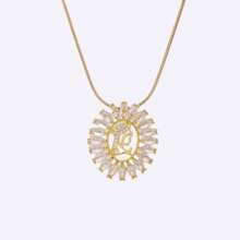 方晶锆石镀铜 18K 金和心形吊坠项链，不锈钢链项链，适合女士派对和婚礼情人节 - 金黃色 - 查看 3
