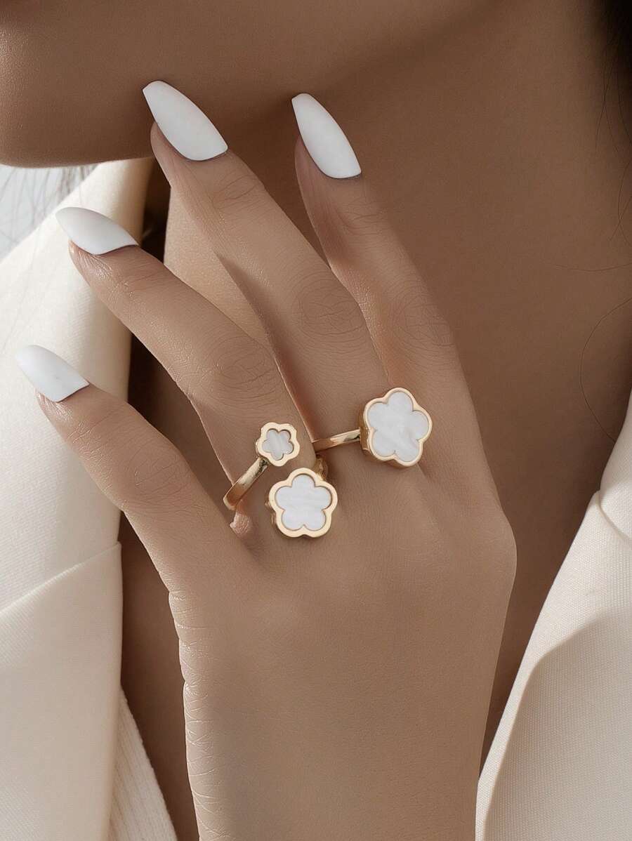 2pcs/Set Fashionable Classic Lucky Clover Design Women's Ring Valentines - Five Leaf Clover - View 1