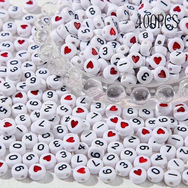 100/200/300/400/500/1000 piezas de cuentas acrílicas con fondo blanco, número negro y corazón rojo, para hacer pulseras y joyas