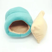 1 pièce Cage de litière pour hamster, maison d'hiver en velours de corail chaude, nid pour petits animaux, sac de couchage pour rongeur, lit douillet en polaire pour cochon d'inde, nid douillet pour petits animaux, couleur d'expédition aléatoire