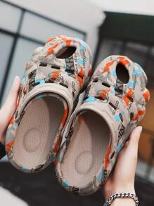 Men's Personalized Comfortable Simple Printed Breathable Thick-Soled Hollow Out Beach Slippers - Khaki - View 2