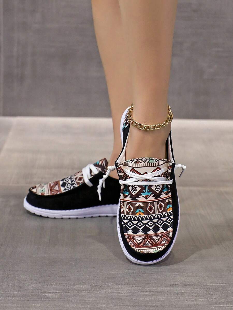 Women's Fashionable Slip-On Shoes With Printed Fluorescent Black Round Toe, Flat And Casual Series - Multicolor - View 1