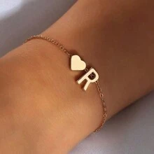 1 件时尚简约风格心形与字母细节女士手链，奢华、百搭、独特设计、精致、高端链环手链，日常佩戴和情人节礼物