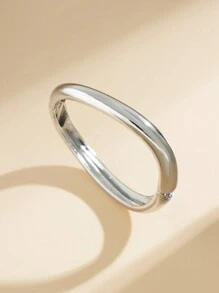 1pc Vintage Asymmetrical Cuff Bracelet, Delicate Alloy Gold & Silver Plated Open Bangle, Non-Fading And Attractive Wristband For Women's Daily Wear, Friends Gathering, Romantic Vacation, Street Snap, Female Fashion Show, Jewelry Gift