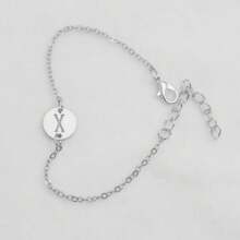 1 件新款简约 A-Z 首字母徽章镂空情侣手链，K 镀金金属链式手链，女士珠宝礼物（手工制作，表面略有痕迹） - 銀色 - 查看 31