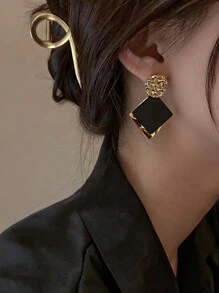 1 对优雅法式复古奢华几何方形欧美时尚女士耳环 - 黑色 - 查看 4