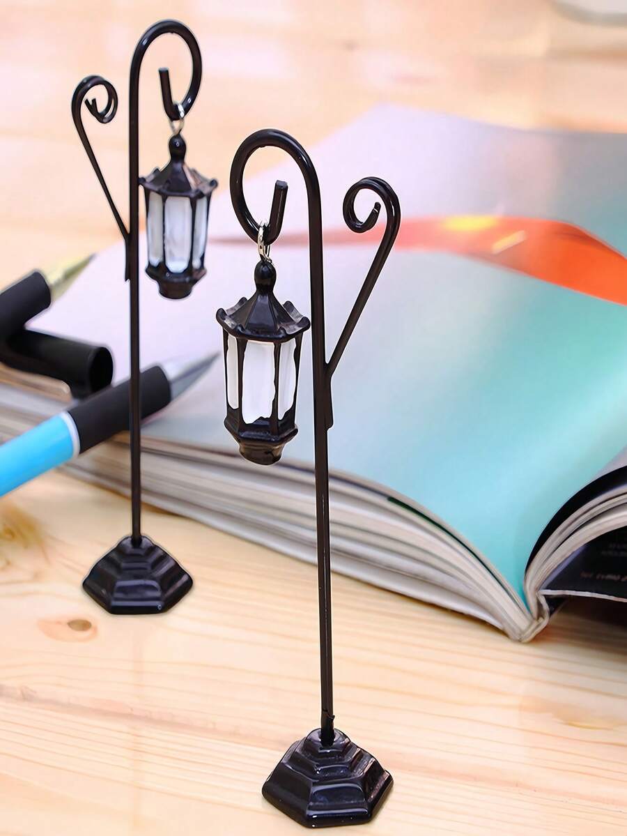 1件 2024年新款創意桌面裝飾夾，街燈形狀咭片支架，婚禮裝飾工藝品，簽到桌名片夾裝飾 - 彩色 - 查看 1