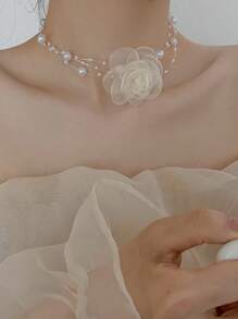 1pc Women's French Style Flower & Faux Pearl Necklace, Romantic And Sexy Clavicle Chain, Princess Collar Accessory Valentines,Mom,Mother,Mother's Day,Gift