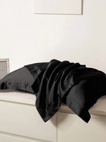 1pc Solid Color Satin Pillowcase With Envelope Closure, Bedding