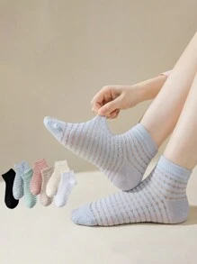7 Pairs Women's Elasticity Crystal Mesh Cute Breathable Mesh Short Socks For Spring And Summer