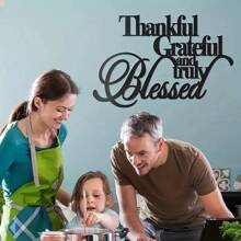 1PC Thankful Grateful And Truly Metal Sign, Personalized Wall Decor, Metal Wall Art, Wall Signs For Office Room Home Decor,Christmas Decorations Thankful Grateful And Truly Metal Sign Is Made Of Hardened And Thickened Steel Plate After Carving.