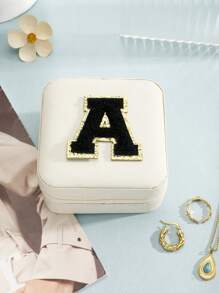 1入組極簡風格字母設計首飾盒,適用於戒指、項鍊、耳環等等 - 白色黑字母 - 查看 19