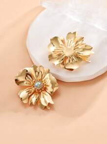 Rhinestone Decor Flower Design Stud Earrings - Yellow Gold - View 3