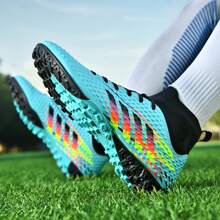 1pair New Style Unisex Stripe Soccer Shoes Tf Studs Anti-Skid Training Shoes, Professional Football Sportswear, Black Classic High-To-Low Football Shoes