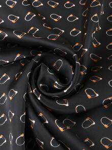 1條印花鍊條圖案絲巾頭巾,適用於女士,可用作腰帶、包裝飾、頭帶或頭巾,以人造絲製成 - 黑色 - 查看 3