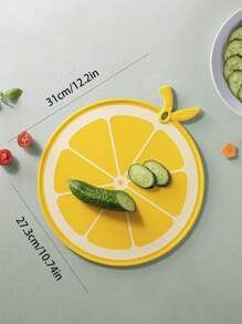 1 块水果/蔬菜形切菜板，适用于家庭厨房/野餐。可悬挂。由塑料制成，可用于切蔬菜和肉类 - 彩色 - 查看 2