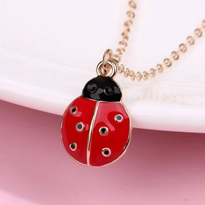 1pc Girls' Cute Zinc Alloy Oil Drip Red & Black Ladybug Pendant Necklace Suitable For Daily Wear Jewelry