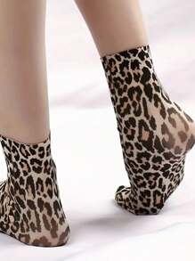 2 pares de calcetines finos con estampado de leopardo, ligeros y suaves, calcetines cortos, medias y calcetines de mujer, moda de lujo, apropiados para viajes, fiestas, vacaciones, Navidad, regalos para amantes, madre, esposa, aniversario, hija, uso diario, cómodos