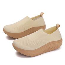 Women's Breathable Loose Fit Mesh Casual Sports Shoes - Beige - View 3