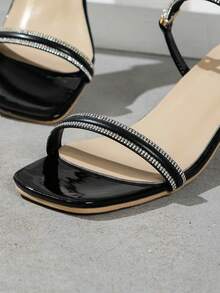 Dép cao gót đính đá phong cách mới mùa hè 2024 dành cho nữ, thoải mái, đa năng, có thể chuyển đổi theo phong cách tiên nữ Internet, dép lê - màu đen - Xem 6