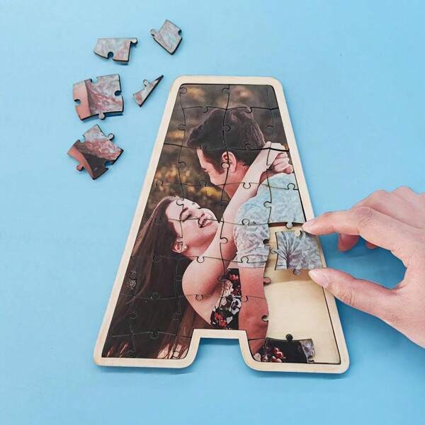1 Stück personalisiertes Foto Holz Puzzle, personalisiertes Holz Puzzle, personalisiertes Buchstaben Puzzle, Holz Spielzeug Puzzle Stück, SVG Puzzle Vorlage, personalisierte Geschenke, herzerwärmende Geschenke für Paare, Freunde, personalisierte Geschenke für sie, einzigartige Geschenke für ihn, ideal für Muttertag, Vatertag, Geburtstage, Valentinstag oder Jahrestage, Geschenke für Mutter, Vater, Freund, Freundin, Ehefrau, Ehemann, Zimmer Dekoration
