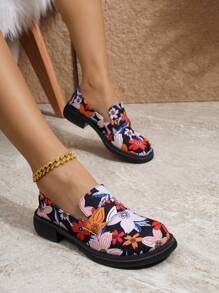 Women's Mary Jane Shoes With Floral Fabric & Strap Design, Chunky Heel & Comfortable Round Toe, Buckle Closure