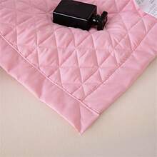 1pc Light Pink Stitched Quilt, Simple Style Polyester Fiber Quilted Multi-Functional Bed Sheet, Suitable For Year-Round Use At Home (Quilt Only, Pillowcase Not Included)