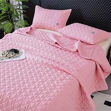 1pc Light Pink Stitched Quilt, Simple Style Polyester Fiber Quilted Multi-Functional Bed Sheet, Suitable For Year-Round Use At Home (Quilt Only, Pillowcase Not Included)