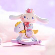 Miniso Personaggi fatti a mano della Dreamland Carousel di Sanrio, combinazioni di personaggi adorabili e caroselli, in materiale ABS, adatti come ornamenti da scrivania e regali per compleanni (1 pezzo, consegna casuale)