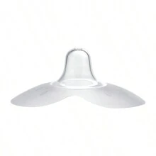 2 PCS Breastfeeding Mother Nipple Feeding Shield Butterfly Silicone Shields Protectors Soft Nipple Cover With PP Box