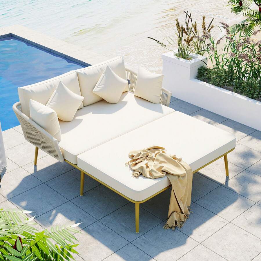 Nestfair Outdoor Patio Daybed With Washable Cushions