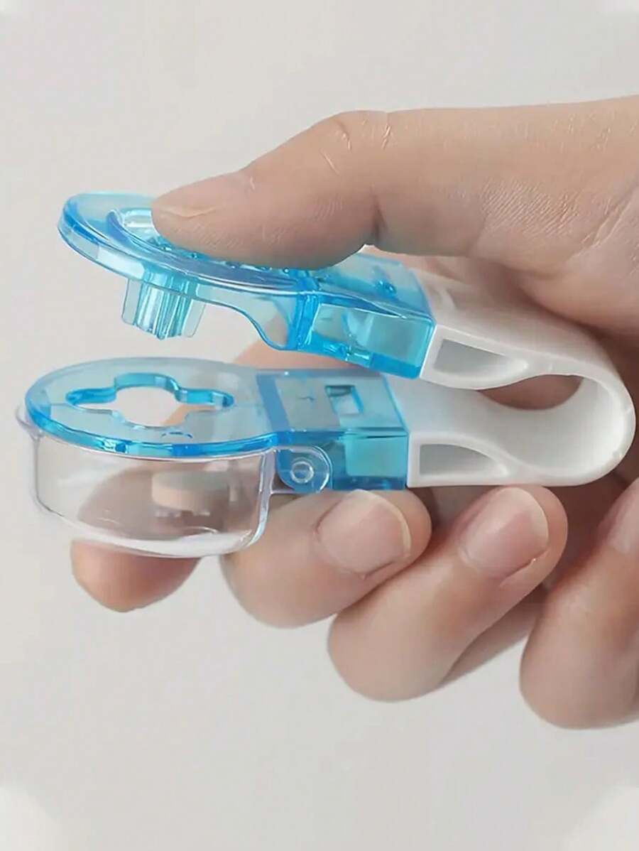 薬入れ 旅行用 ピルディスペンサー おしゃれな薬ケース 収納容器 ピルオーガナイザー 錠剤ケース 青底白蓋 SHEIN JAPAN