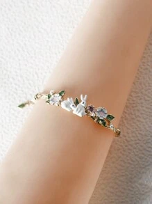 1pc Women's White Rabbit, Faux Pearl & Flower Decor Bracelet With College Style Leaf, Fresh And Cute Animal Accessory - Bunny Bracelet - View 2