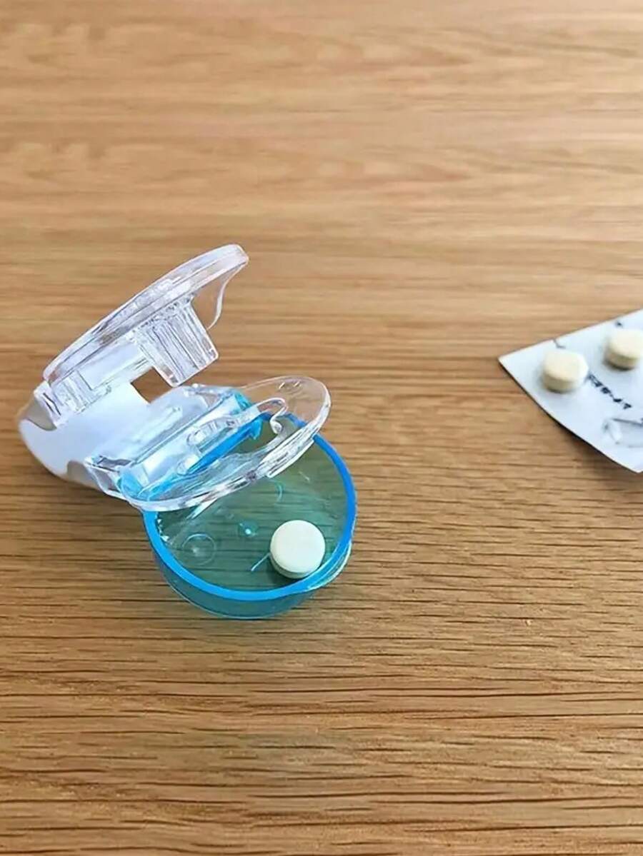 薬入れ 旅行用 ピルディスペンサー おしゃれな薬ケース 収納容器 ピルオーガナイザー 錠剤ケース 青底白蓋 SHEIN JAPAN