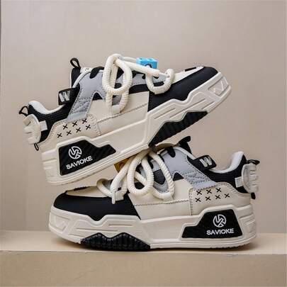 أحذية رياضية كاجوال للنساء، موديل جديد لعام 2025، بنعل سميك متعدد الاستخدامات للرياضة والجامعة، بلون أبيض