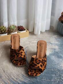 Dép nữ cao gót họa tiết da báo mới, thích hợp mặc ngoài trời, gót dày, mũi vuông, hở ngón gợi cảm và giản dị, sandal kiểu Pháp thời trang và độc đáo - Lạc đà - Xem 6