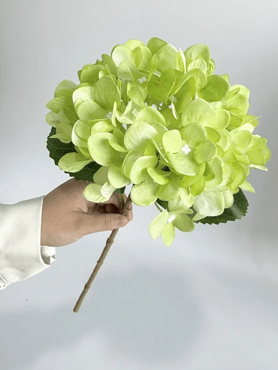 1pc/2pcs/4pcs Artificial Hydrangea Flower Bouquet, DIY Birthday Party Decor, Wedding Flower Basket, Bridal Bouquet, Home Decor, Restaurant, Bedroom, Window Sill, Vase Decor, Valentine's Day, New Year Decor, Outdoor Garden, Valentine's Gift, Graduation Gift