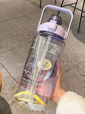 1入組2公升/67.63盎司大容量吸管運動水杯,透明水瓶配有刻度和手柄 - 適用於健身,戶外運動和跑步的戶外運動水瓶 - 男性,女性和學生都適用的便攜式塑料杯