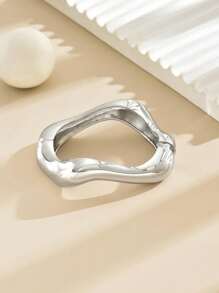1pc Asymmetrical & Geometric & Punk Wave Design Simple Style High-End Metal Open Bangle Bracelet For Women, Suitable For Daily, Work, Commuting, Business Events, Parties, Dinners, Street Shopping, Music Festivals, Bars, And Socialites - wavy - View 9