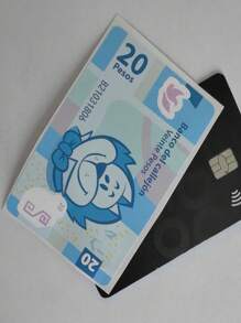 Sticker Para Tarjetabillete de benito bodoque 20 pesos para Debito, credito o transporte - Negro - Ver 1