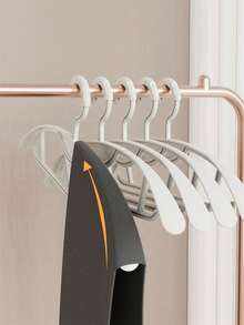 Random Color Plastic Bow Tie-Shaped Clothes Hanger For Home Use - Red - View 3