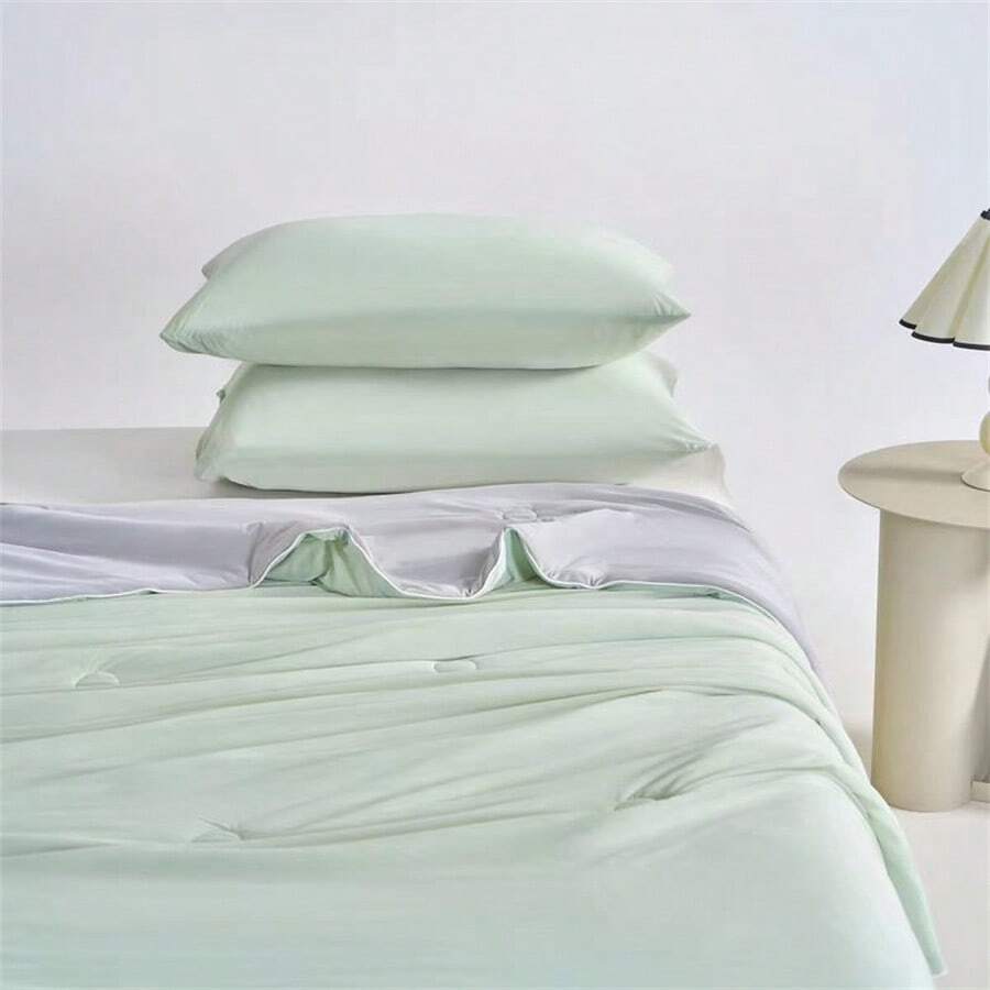 1pc Comfortable Breathable Cooling Silk Quilt - Light Grey - View 1