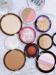 SURPRISE Makeup BOX, MYSTERY BOX MAKEUP The Makeup Products Included Are Eye Shadow, Eyebrow Pencil, Blush, Eyeliner, Mascara, Lipstick, Lip Liner, Cream Makeup Base, Powder, Foundation Makeup, Loose Powder And Much More. - 15PCS - View 8